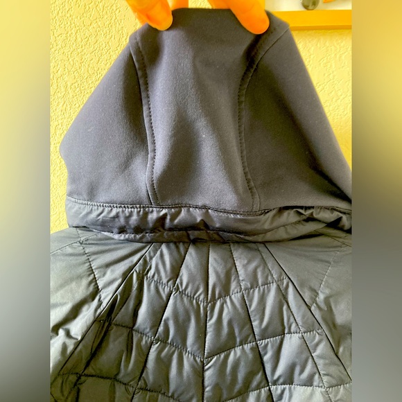 Columbia Navy Blue Mid thigh length Puffer Jacket lightweight contoured fit XS - Picture 7 of 14